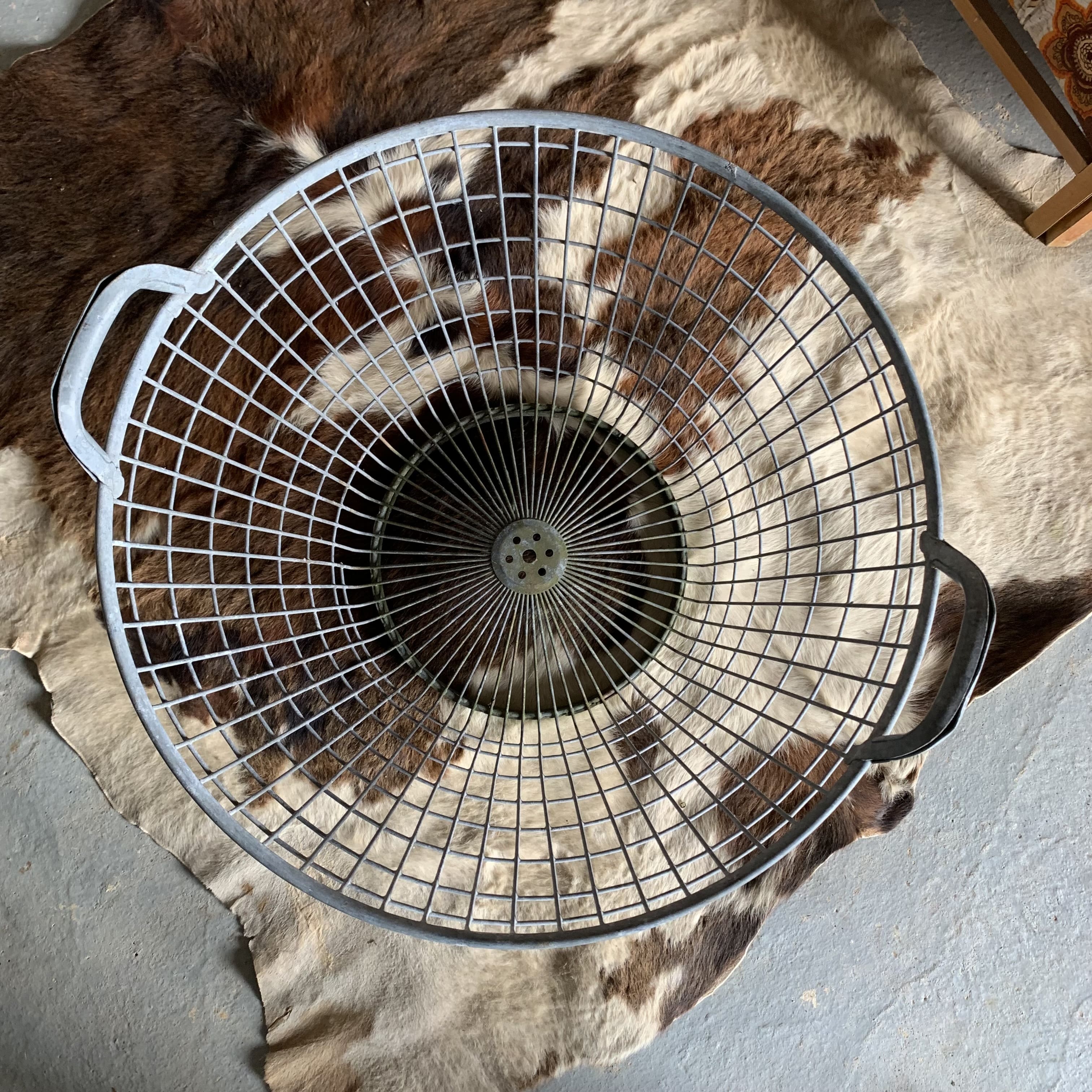 Large metal basket / basket, industrial style