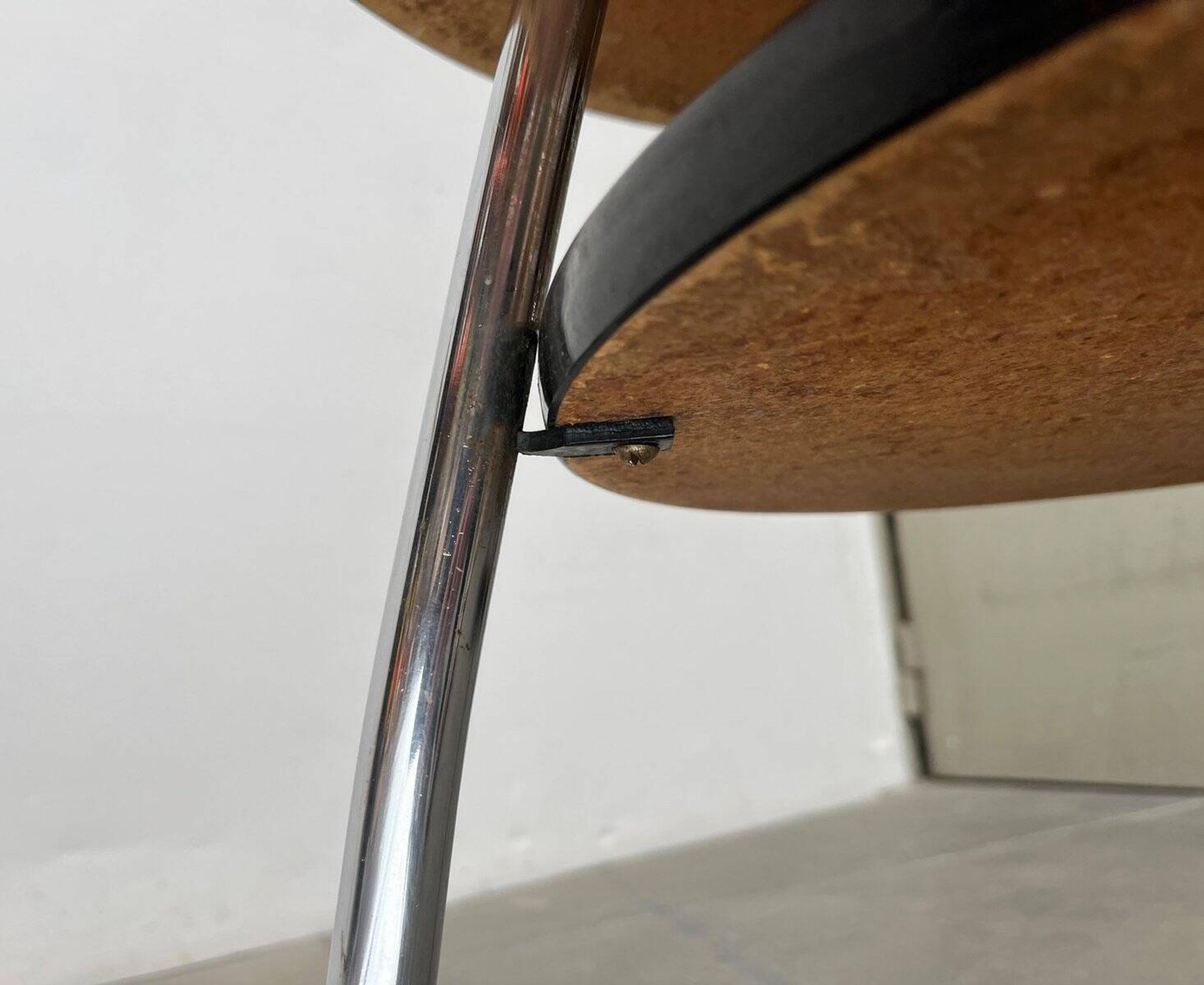 Mid-century German tubular steel table by Mauser Werke Waldeck.