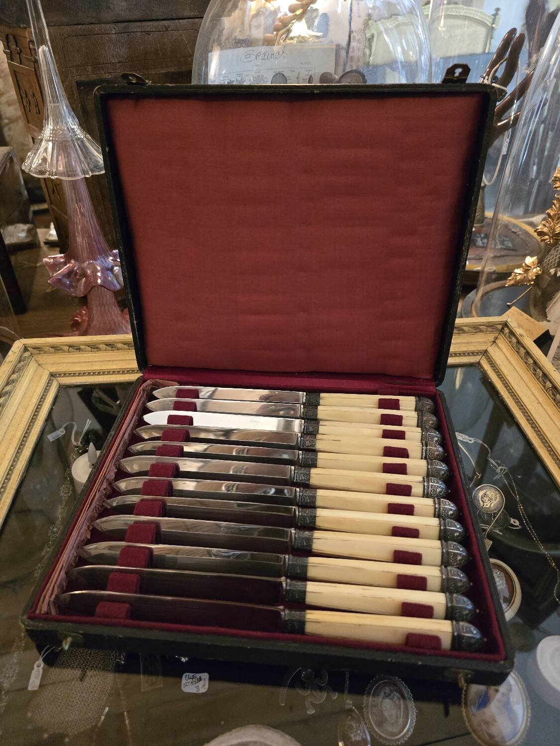 Art Nouveau knife box