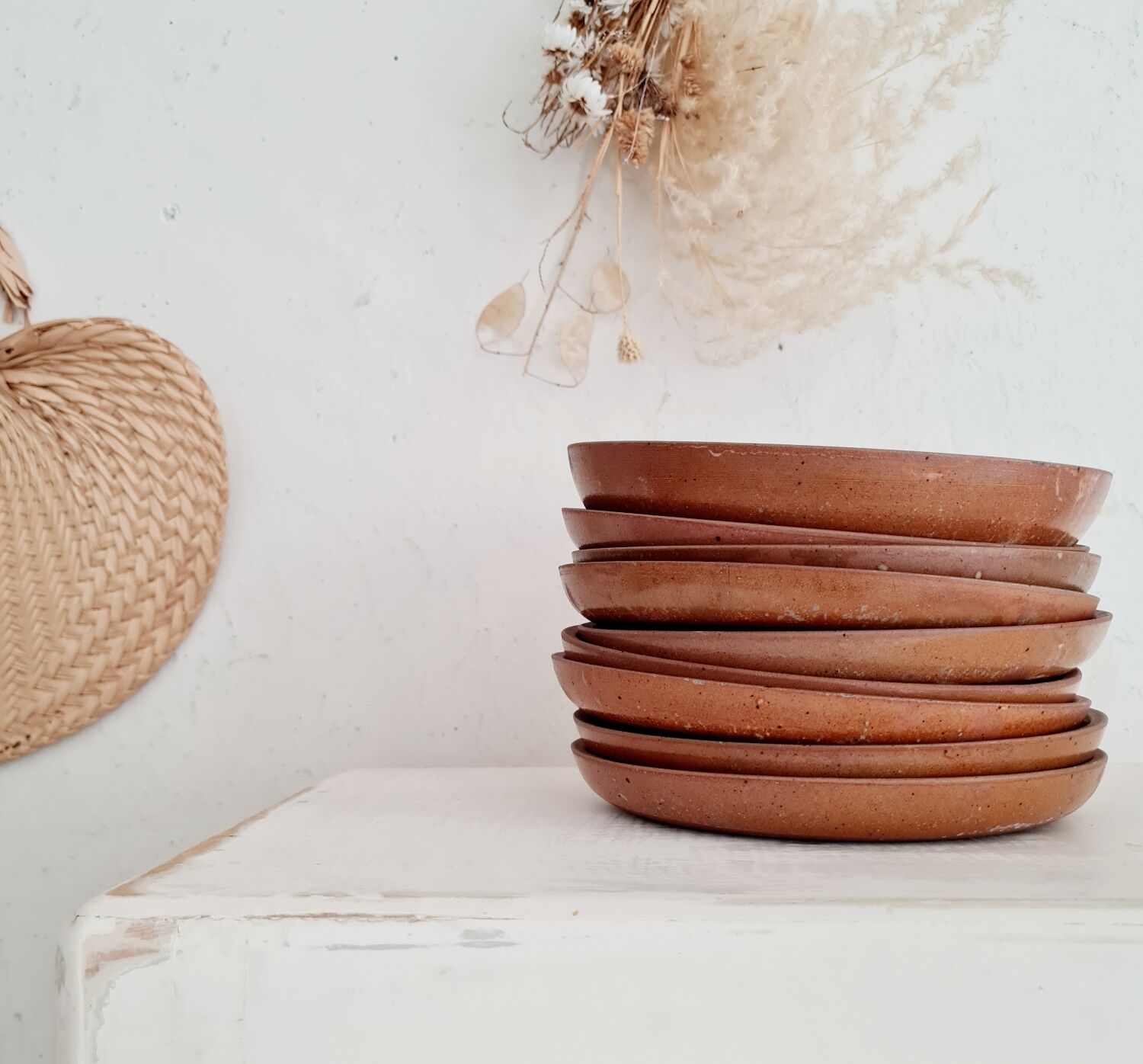 Set of 9 stoneware dessert plates