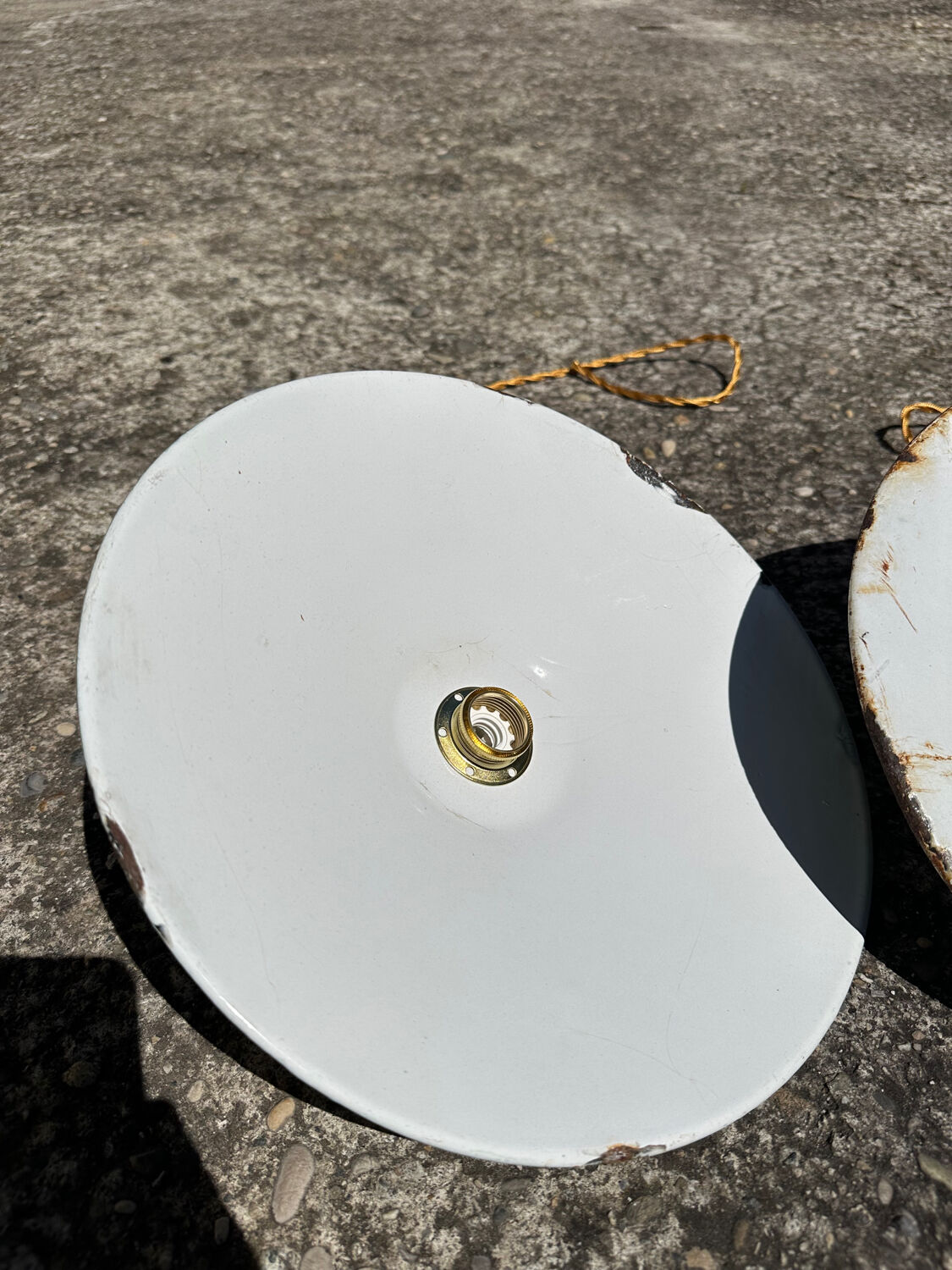 Industrial suspension pair with XL enamelled metal lampshade.