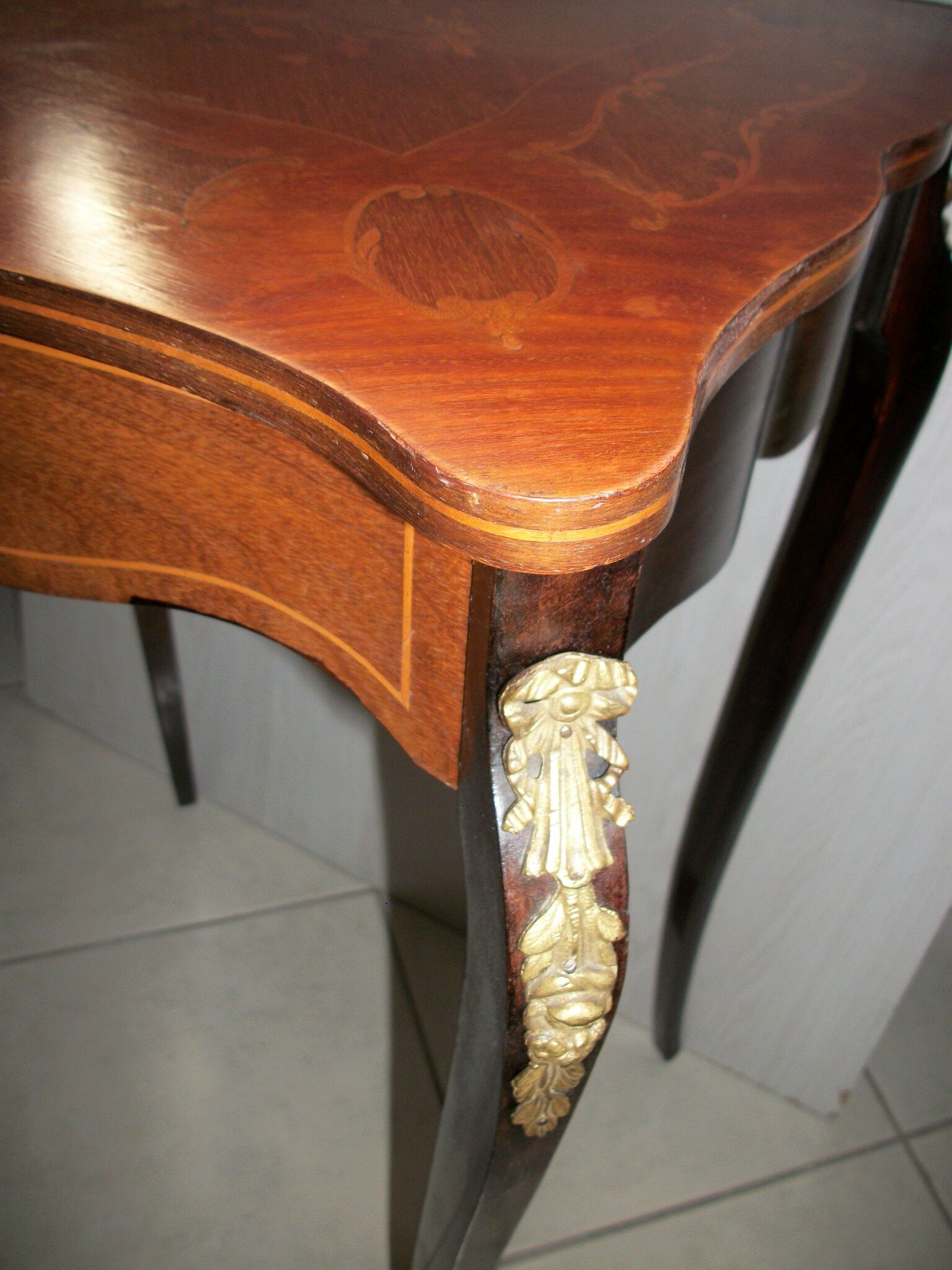 Table in marquetry style Louis XV Napoleon lll