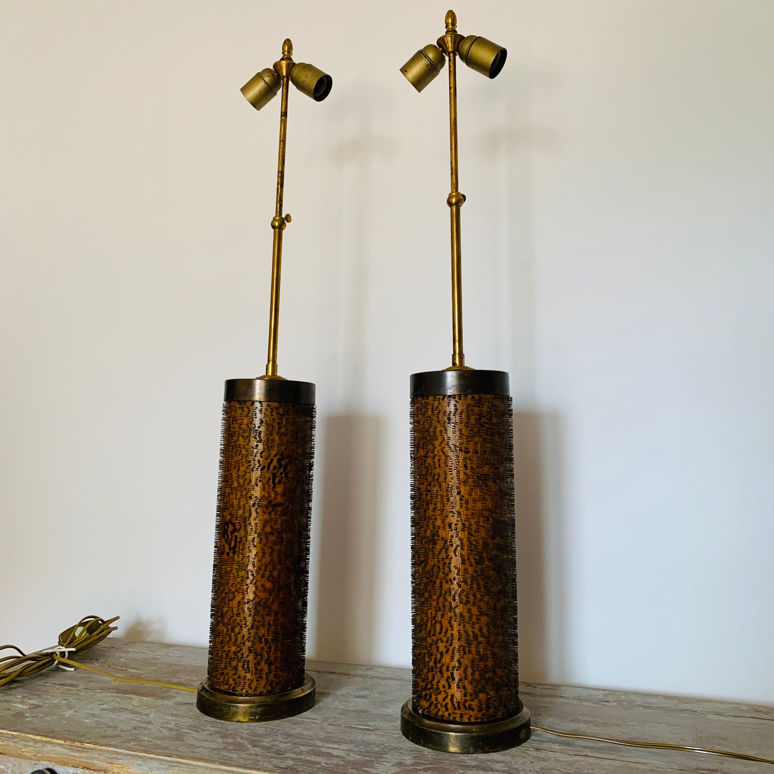 Pair of lamp feet
