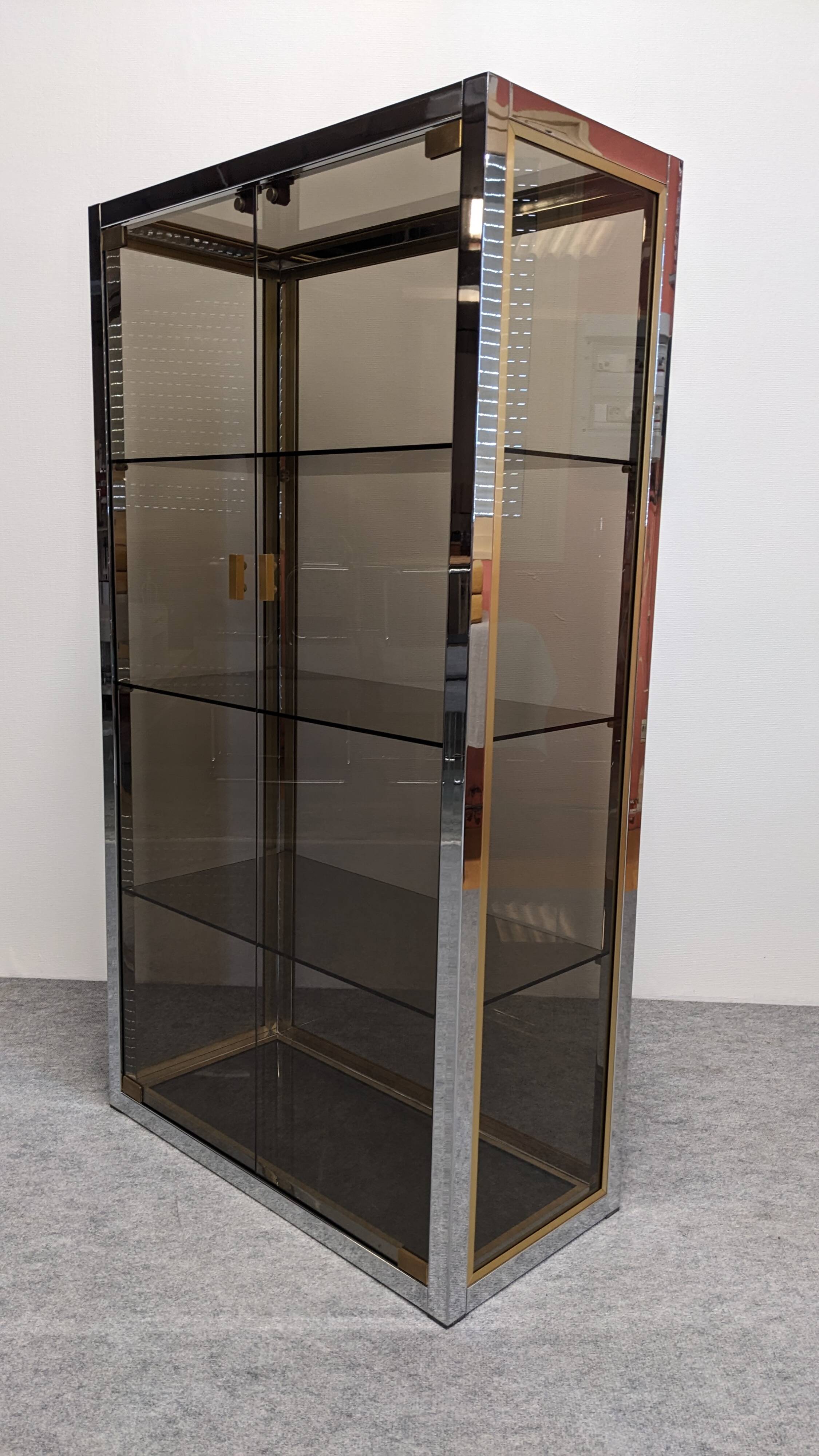 Hollywood Regency display cabinet by Renato Zevi, Italy circa 1970