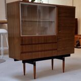 Vitrine du milieu du siècle