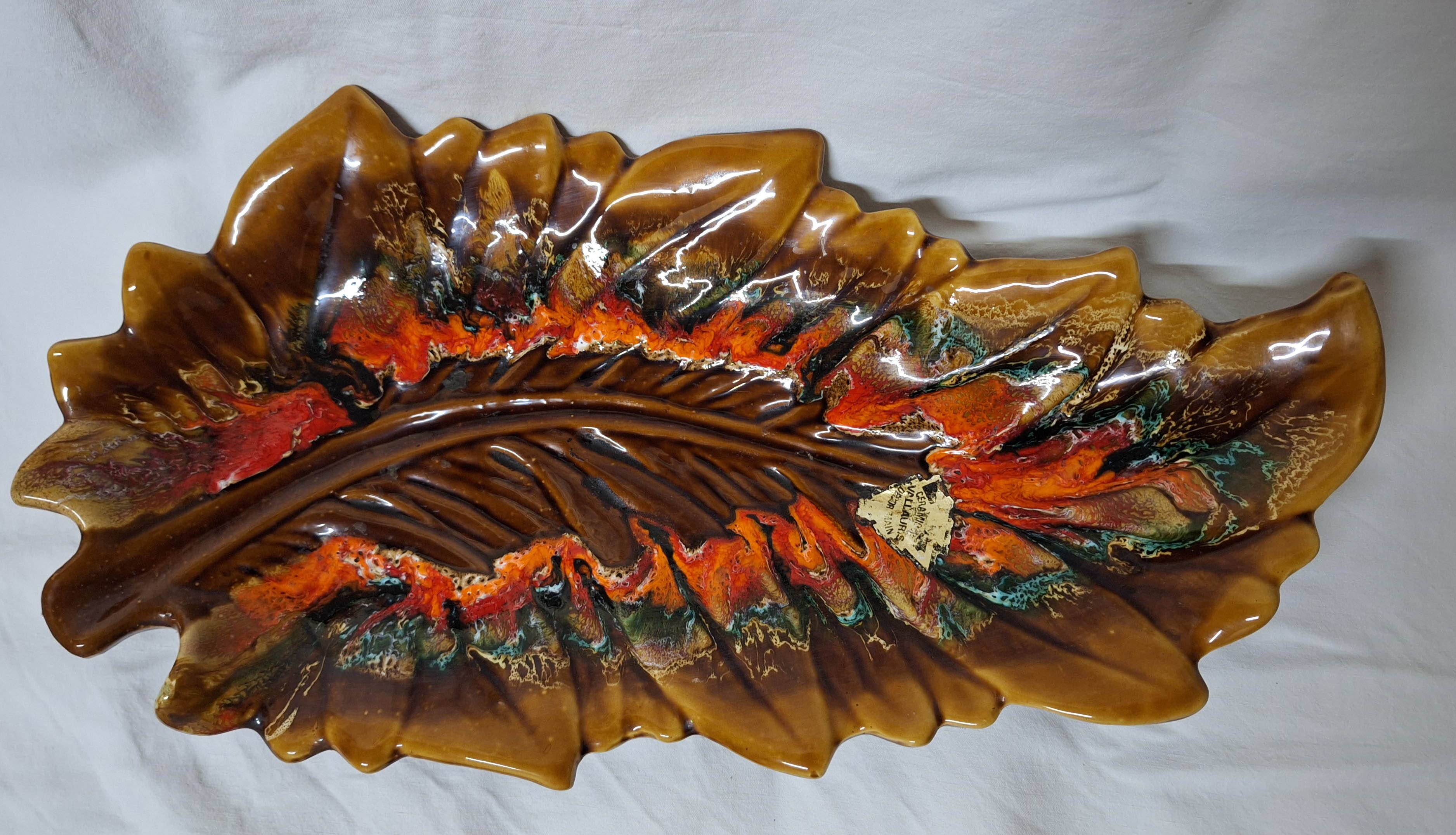 "Leaf" dish in Vallauris ceramic