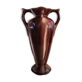 Vase with two slip handles