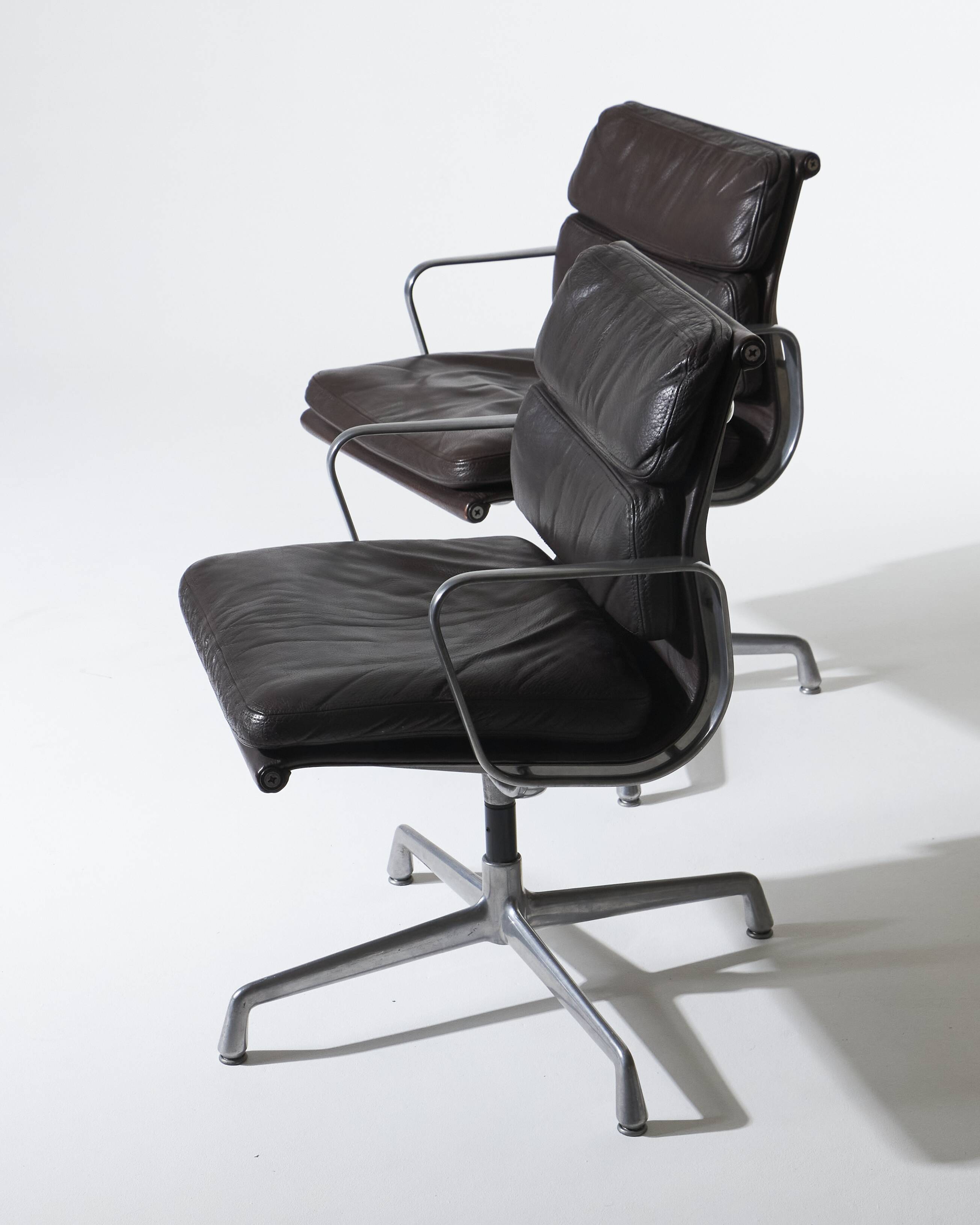 Pair of brown leather sofa pads, Herman Miller, 1970s