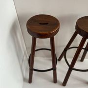 Paire de tabourets en bois massif