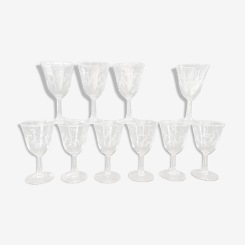 10 engraved wine glasses