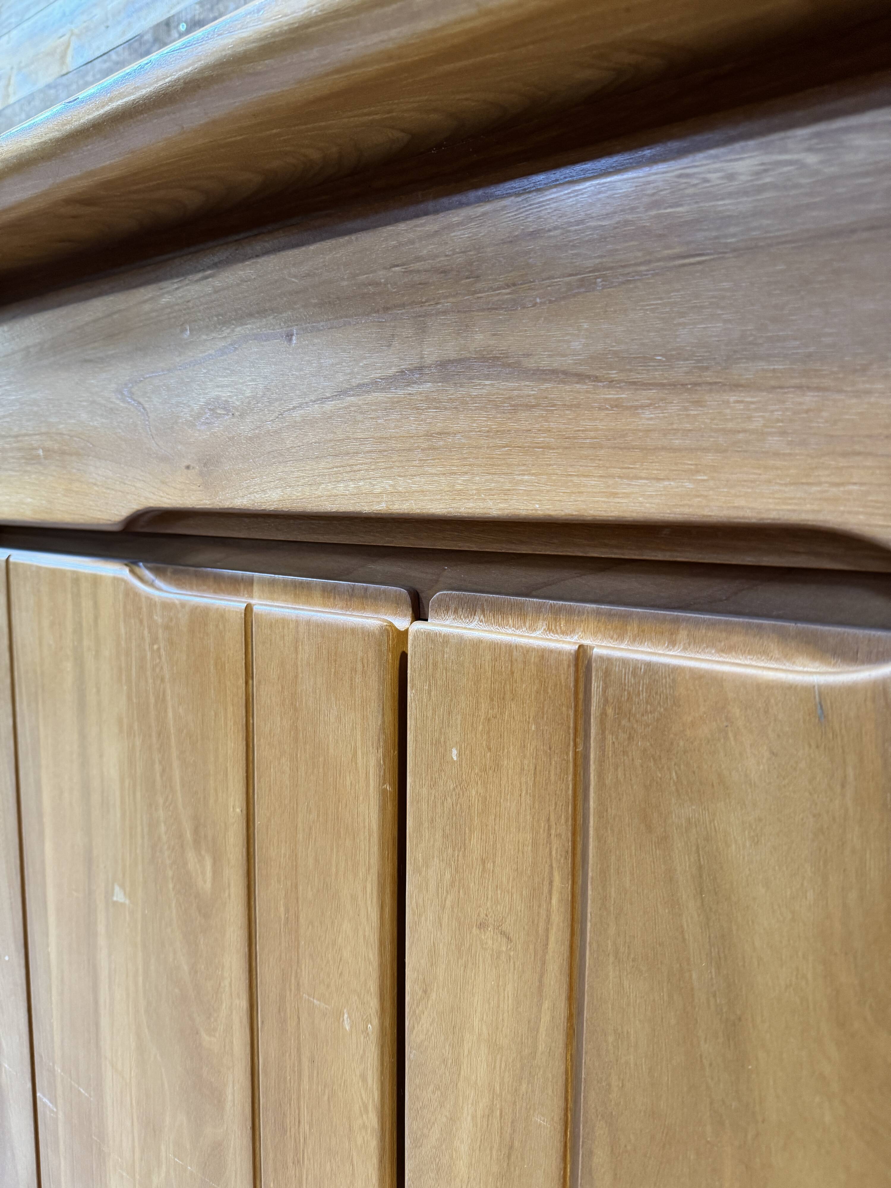 Enfilade in solid elm – 1980s