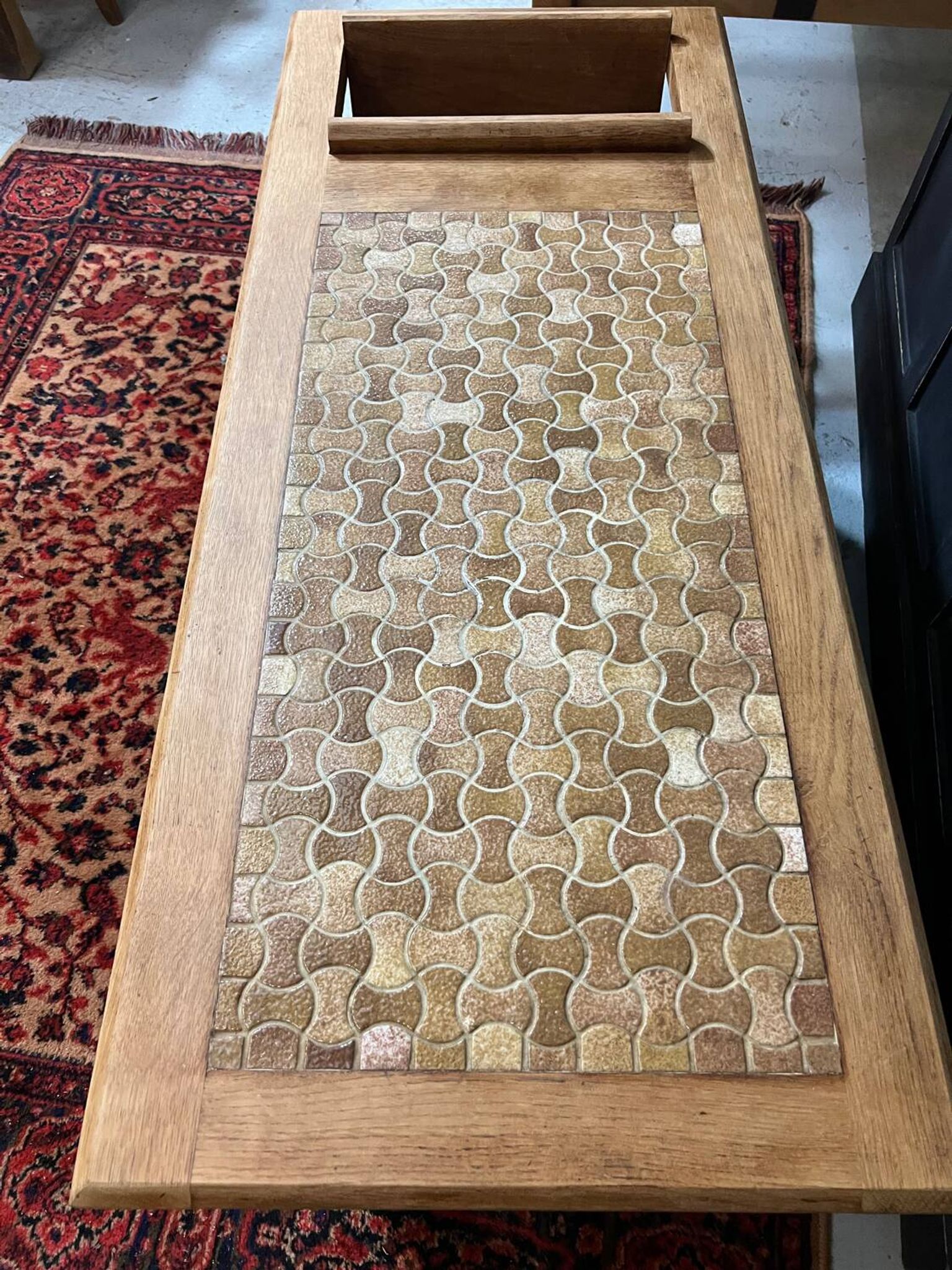 Table basse en chêne éditée par Votre maison
