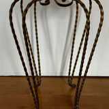 Wrought iron and earthenware harness