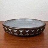 Bowl in modern Danish studio pottery from the mid-century by Frank Keramik, 1960s.