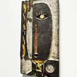 Sculpture murale cubiste en terre cuite émaillée. Allemagne, années 60