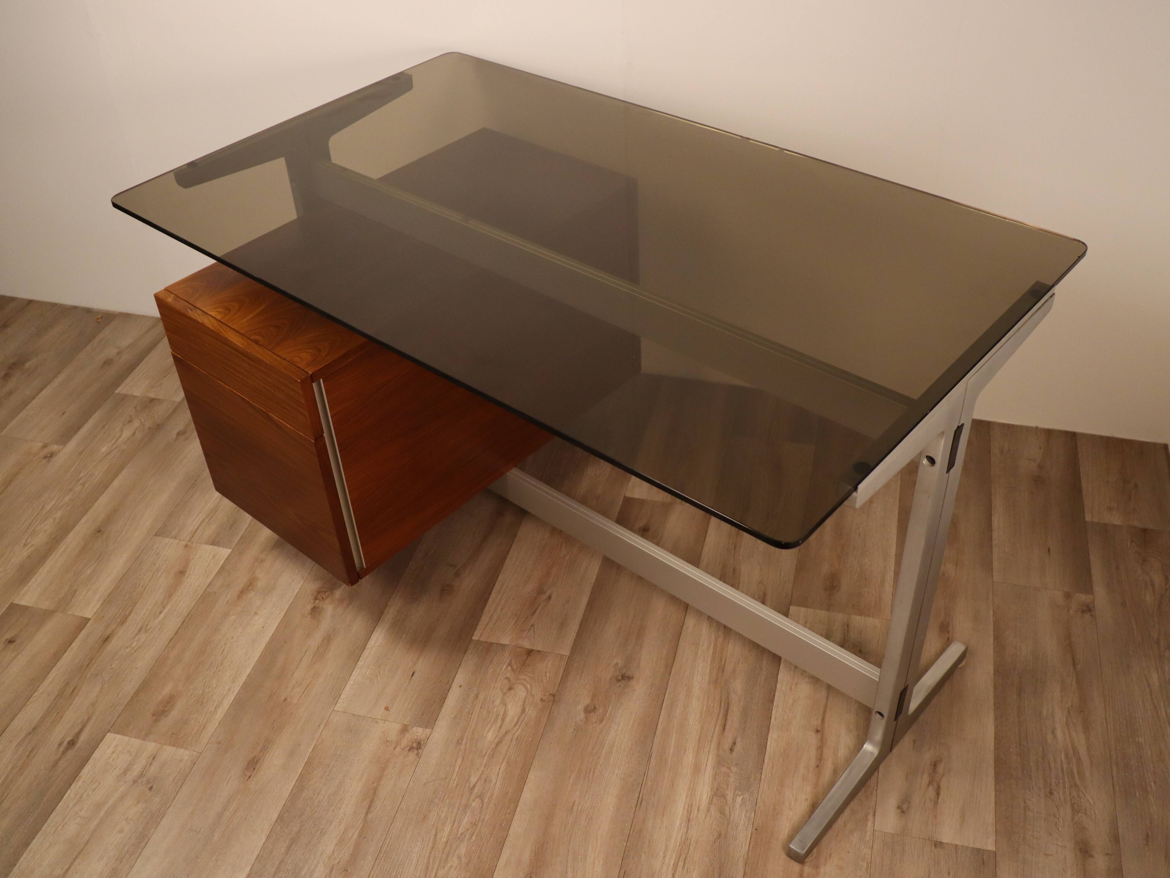 Vintage office by Etienne Fermigier 1970