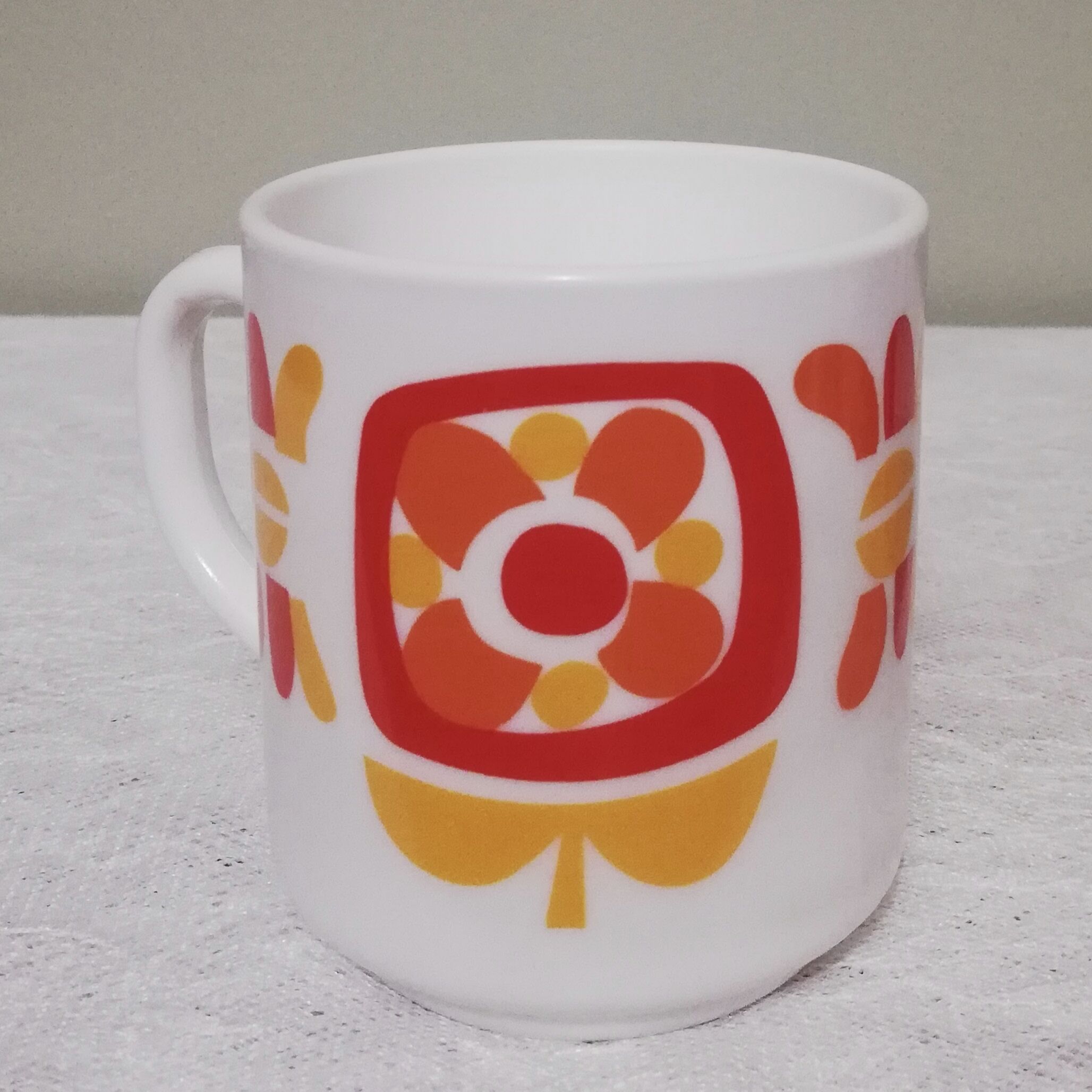 Two mugs or cups 200ml "Mobil"