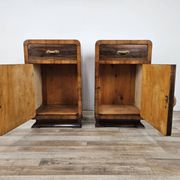 Tables de chevet en noyer Art Déco avec porte et tiroir
