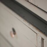 Furniture keeps eating - Craft - Vaisselier - Library