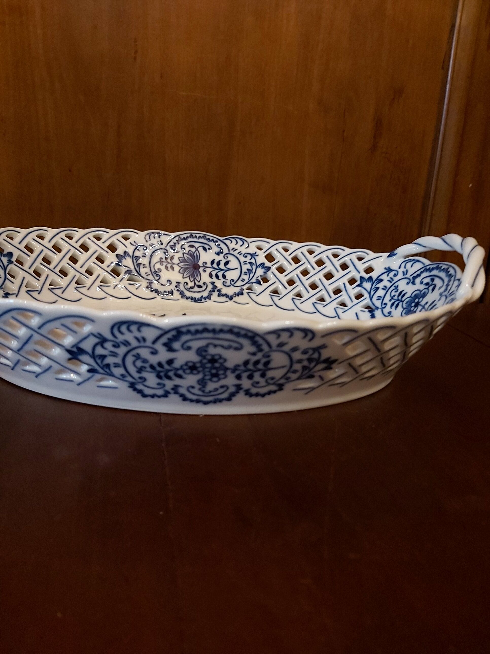 Zwiebelmuster Bohemia open cut