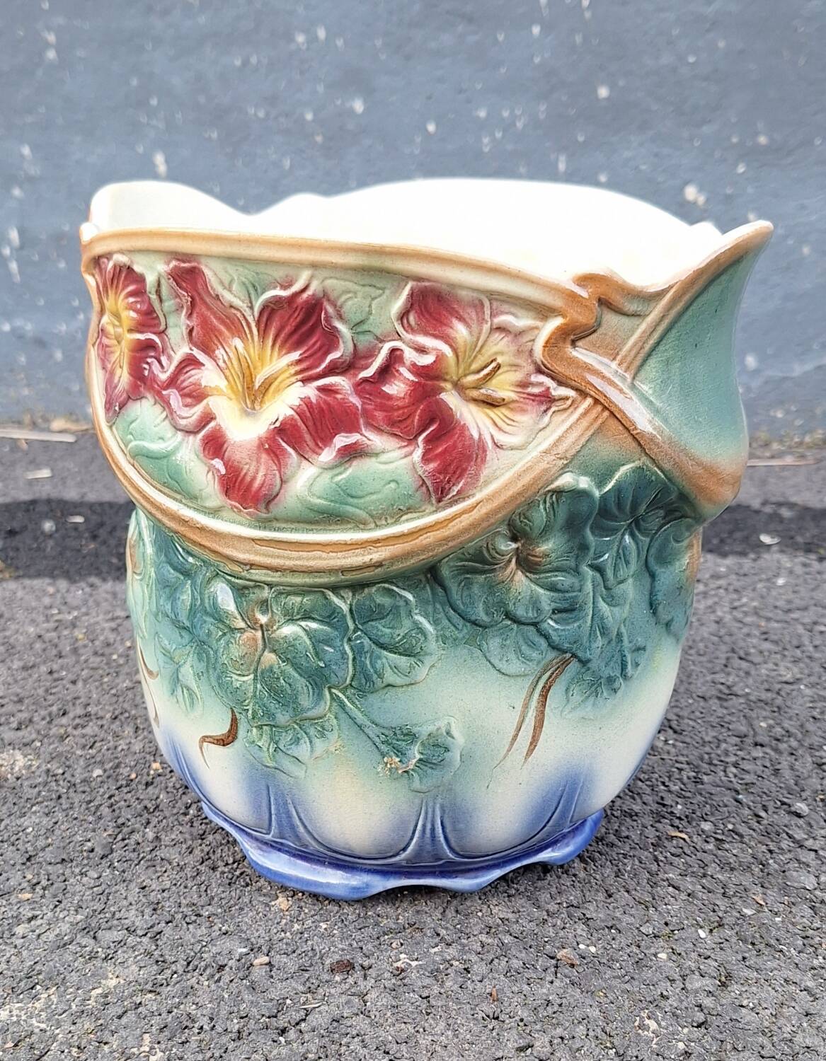 Cache pot en barbotine Digoin