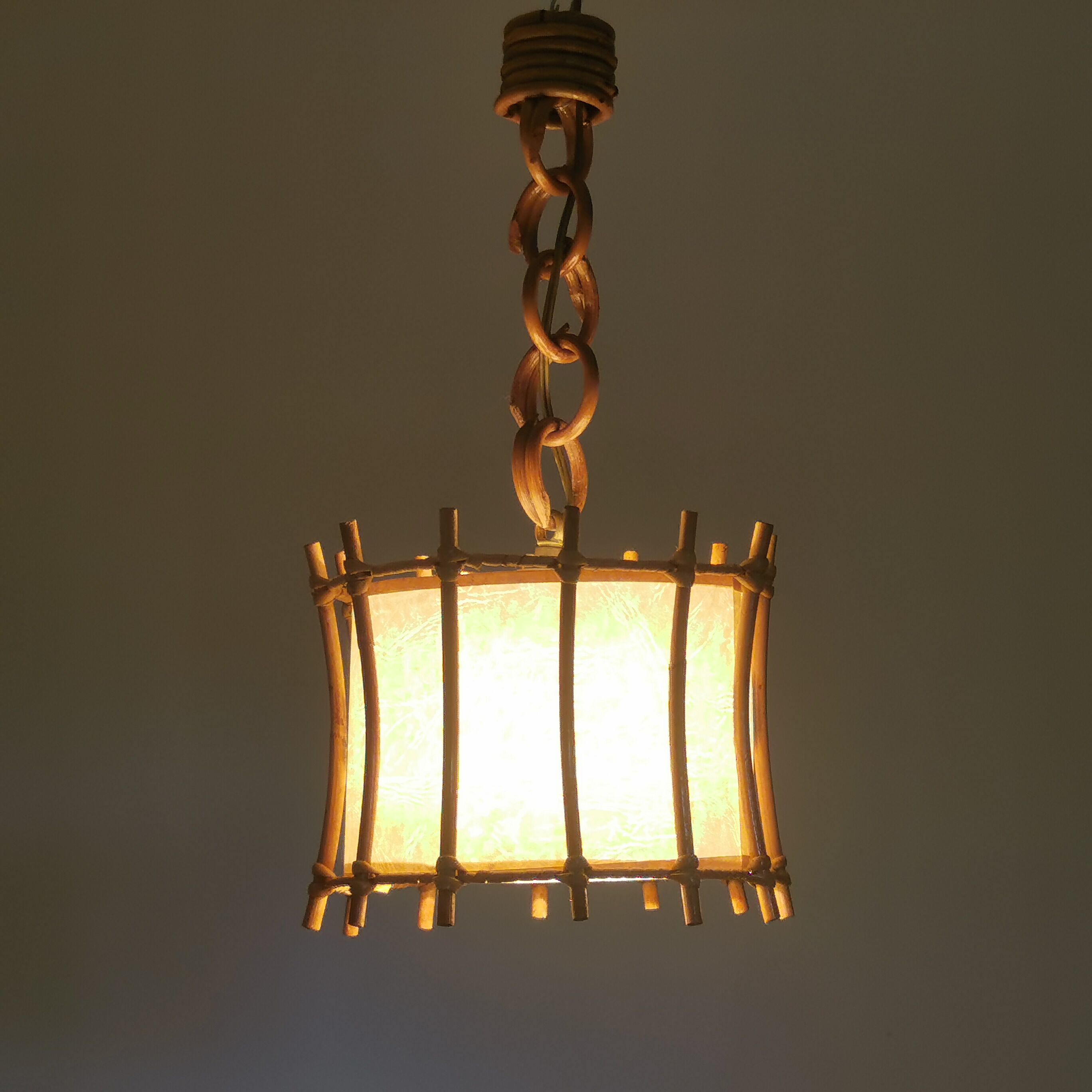 Rattan pendant light 60