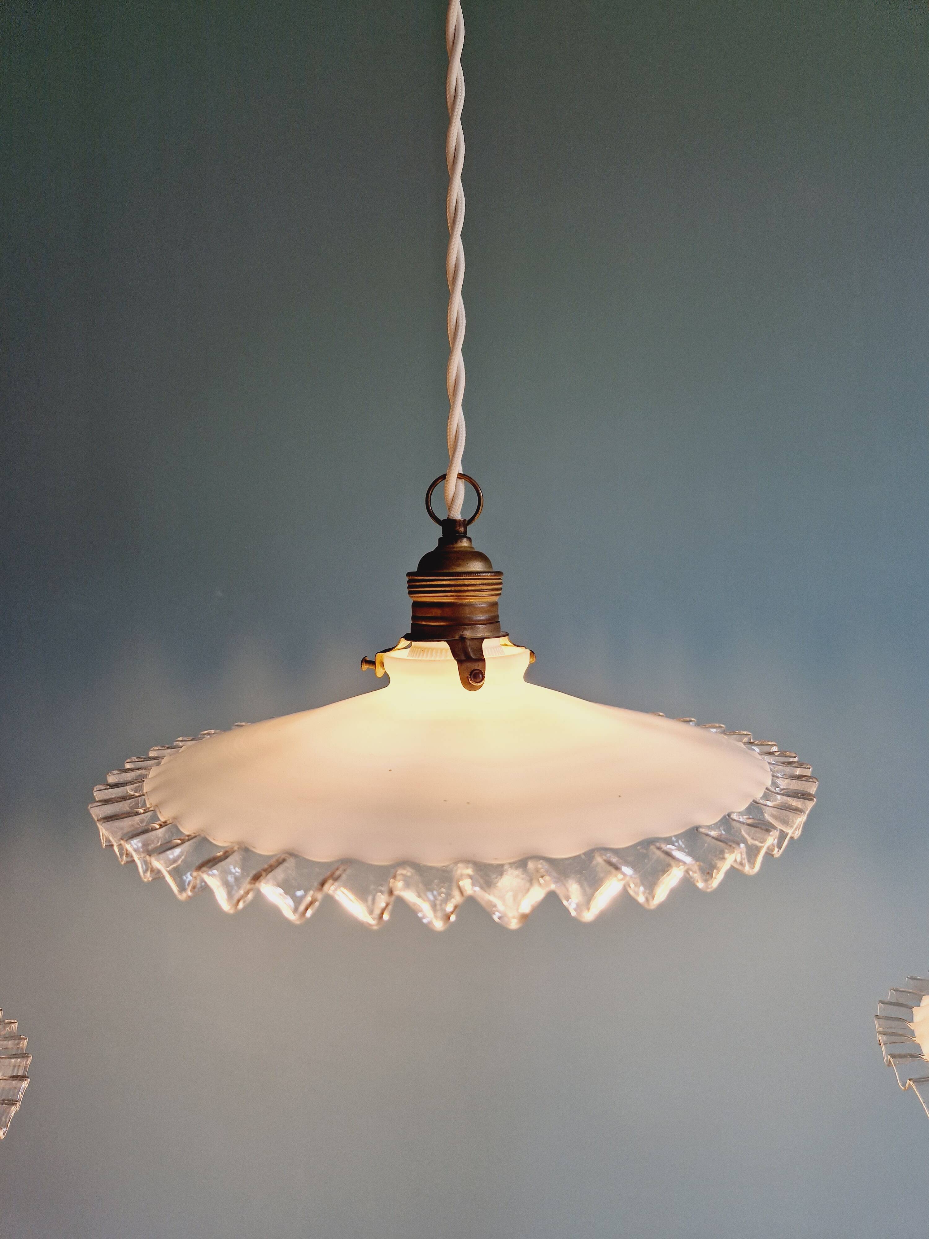 Suspension in opaline 1930s