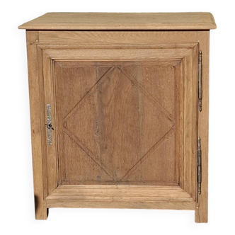 Renovated oak jam maker