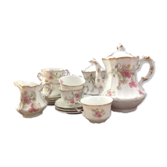 Small tea service or coffee