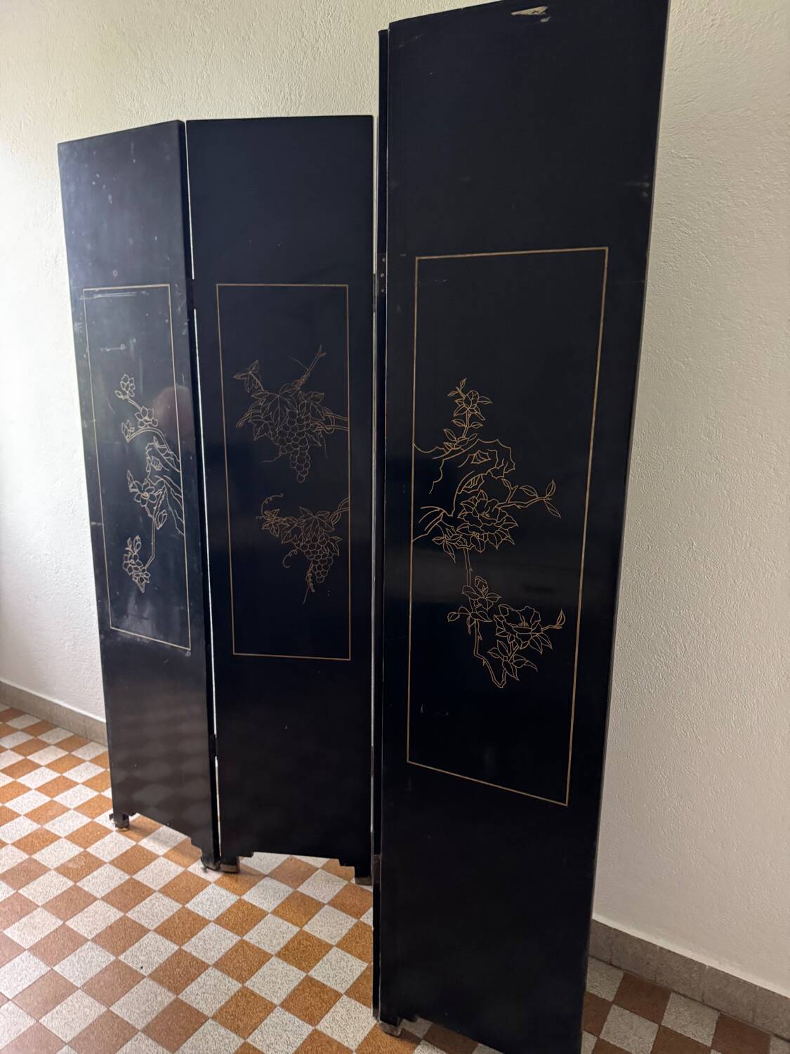 Antique Chinese lacquer screen
