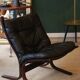 Fauteuil Siesta, Ingmar Relling, cuir noir