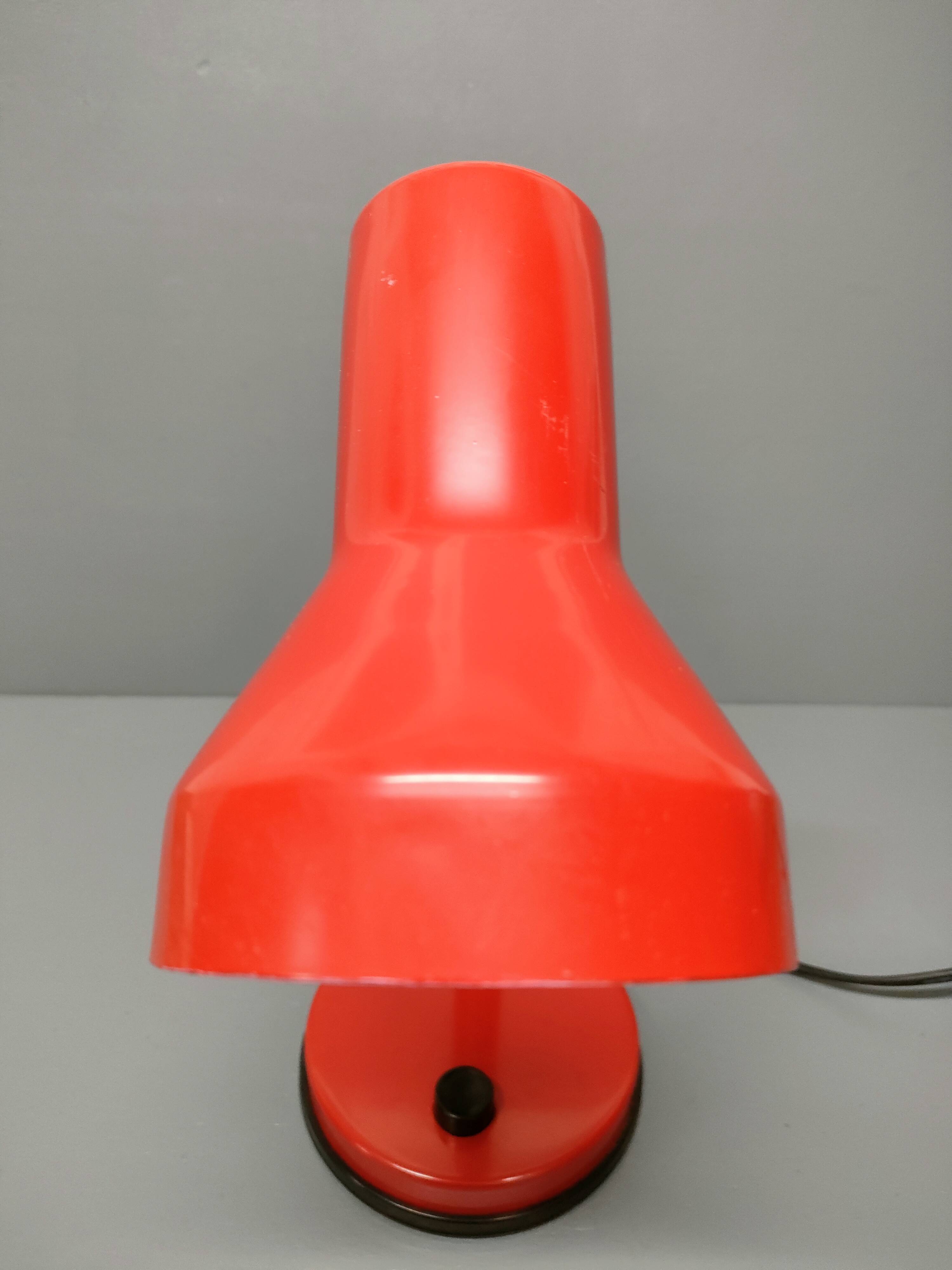 Elite - industrial style desk lamp - red lacquered metal - netherlands - 90's