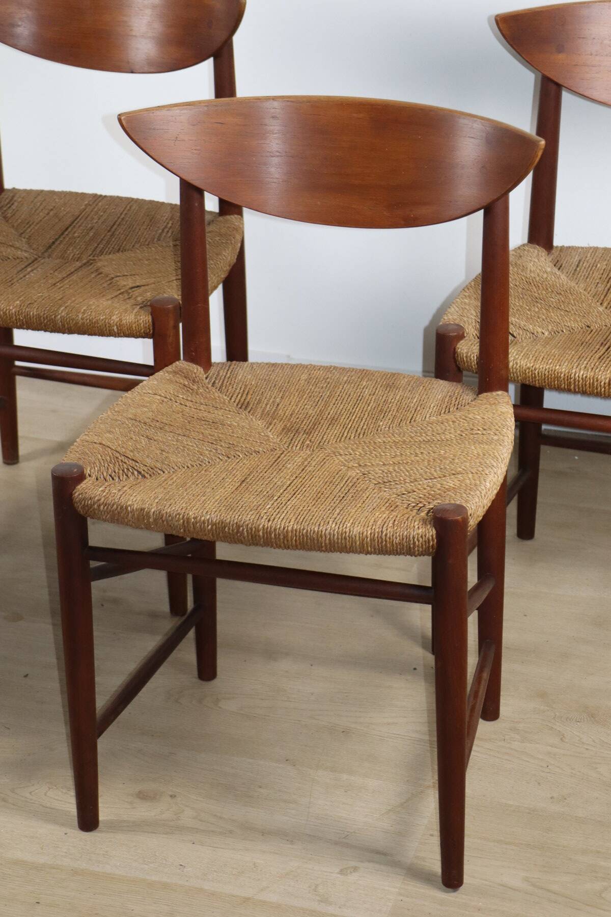 Set of 4 Scandinavian chairs by Peter Hvidt – teak & cord – 1960s