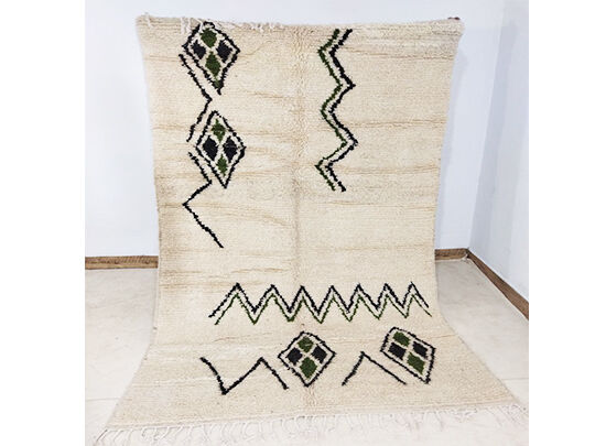 Handmade moroccan berber carpet 253 x 153 cm