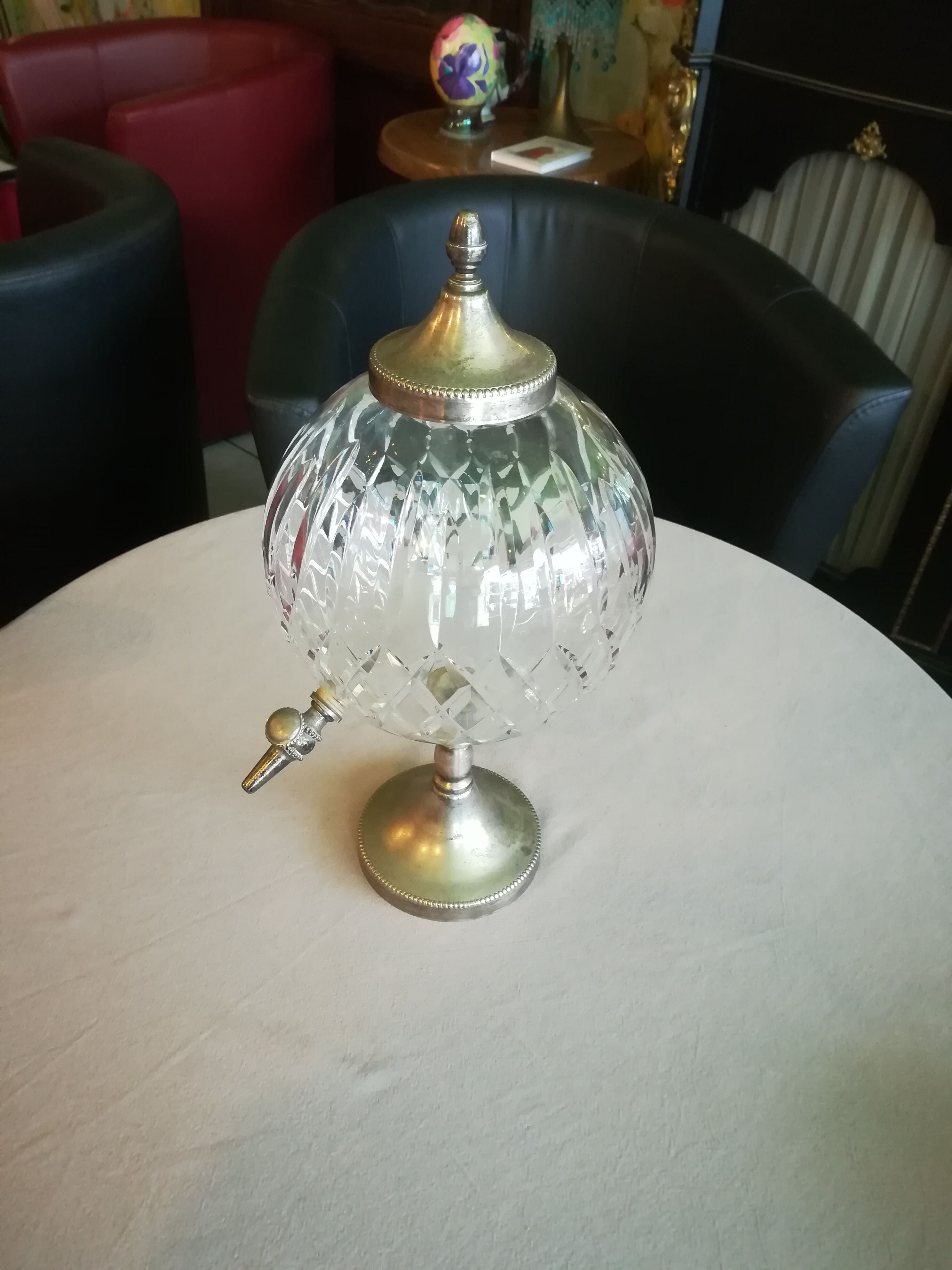 Chiseled crystal fountain