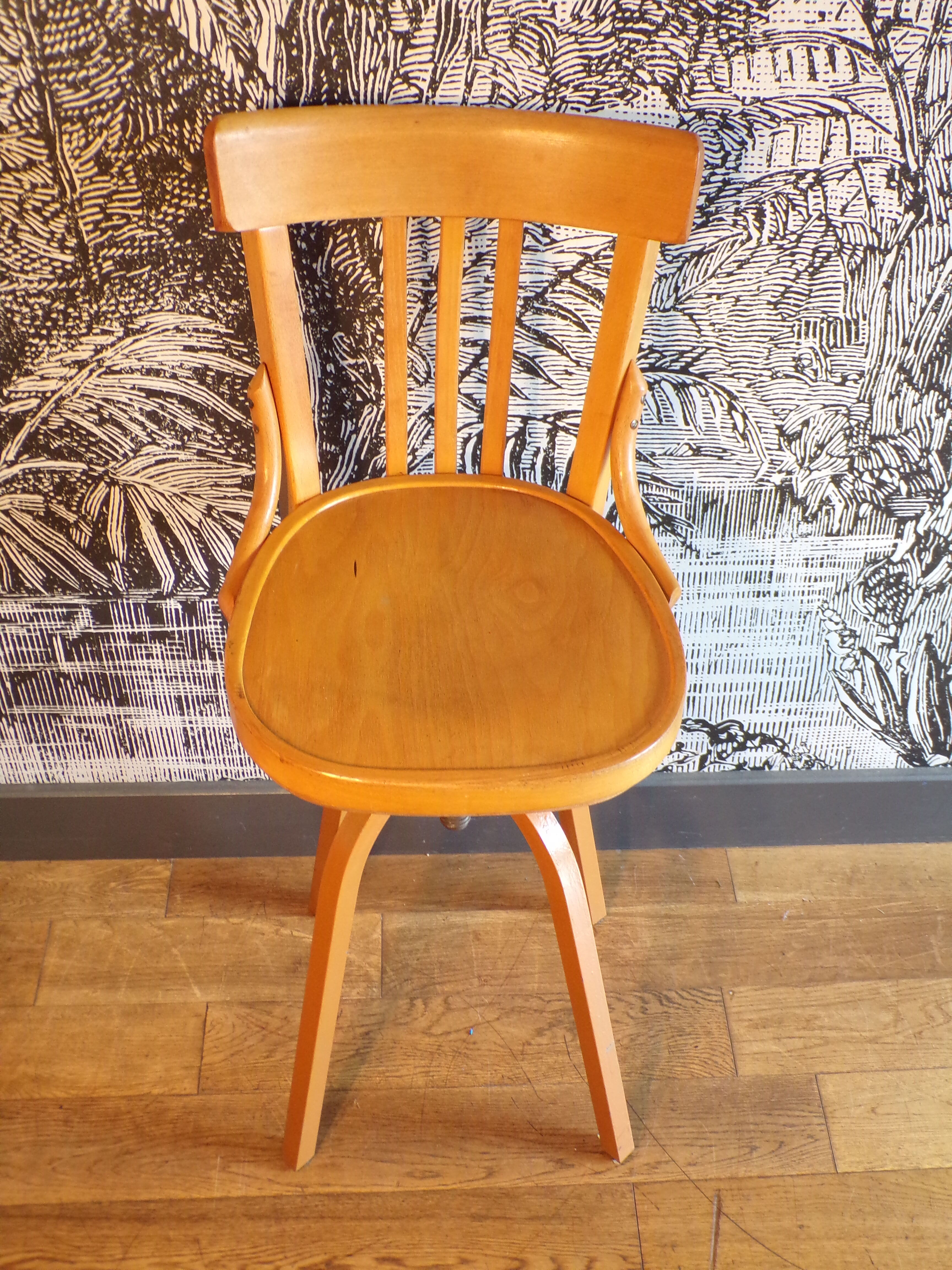 High screw workshop chair