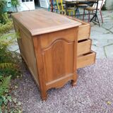 Cherry chest of drawers