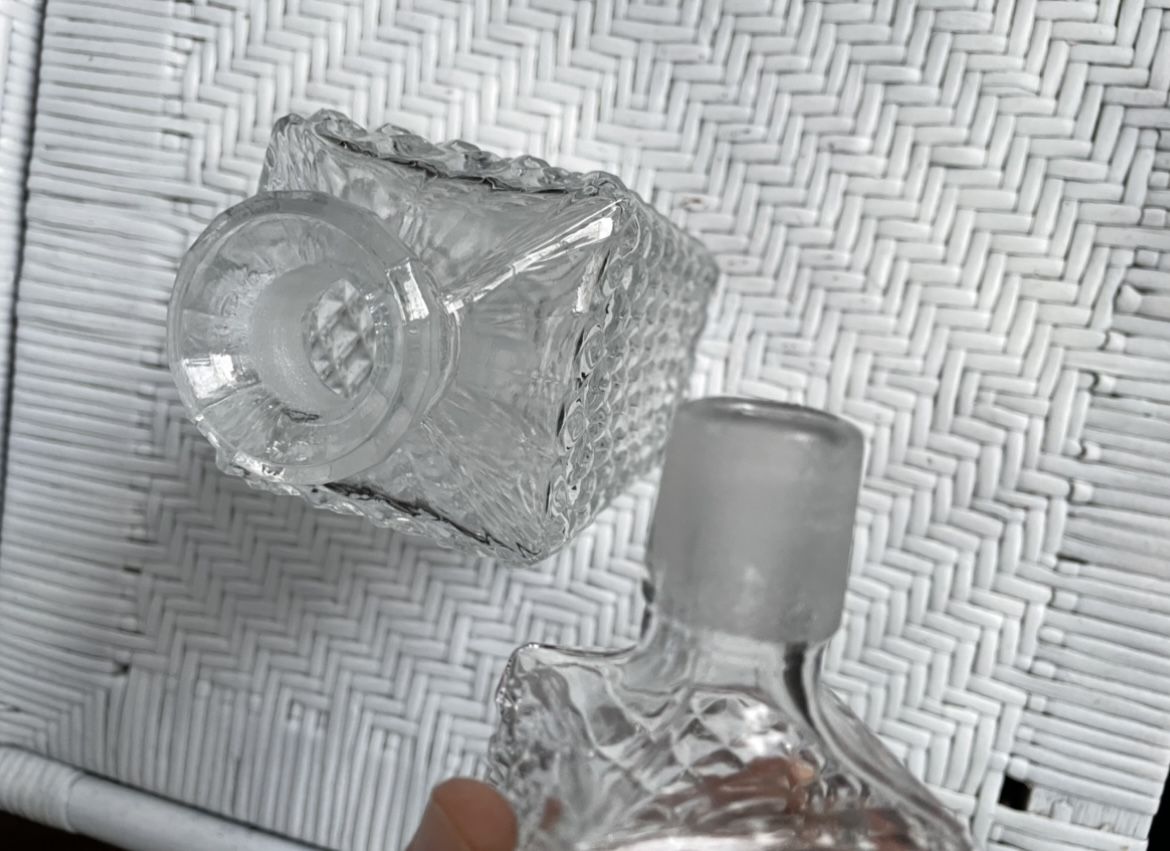 Diamond-tipped glass decanter 1960s/70s