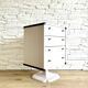Commode en résine blanche, pied tulipe, Gautier