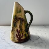 Pitcher signed by Puigdemont