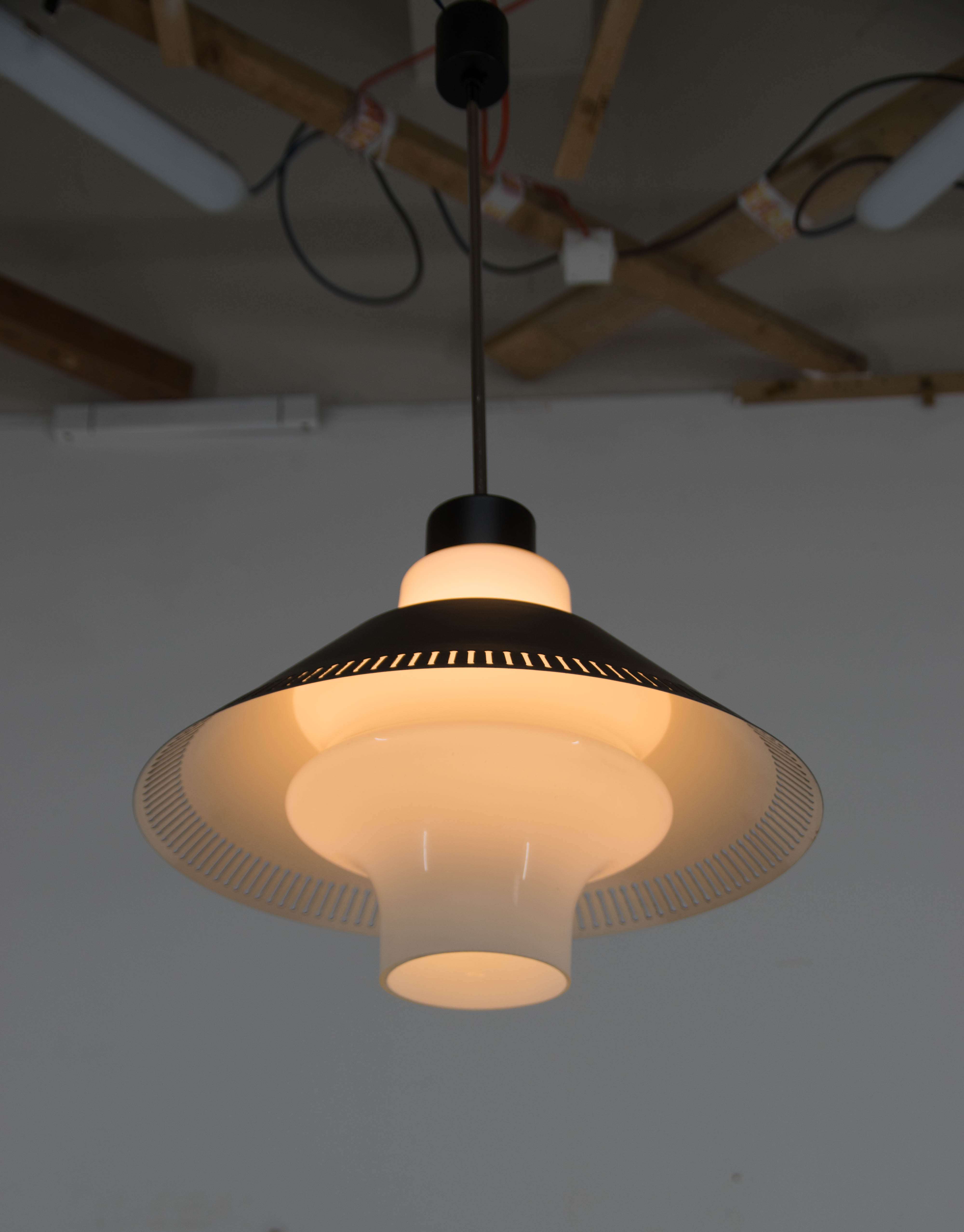Lustre mid-century par Napako, Tchécoslovaquie, années 1970