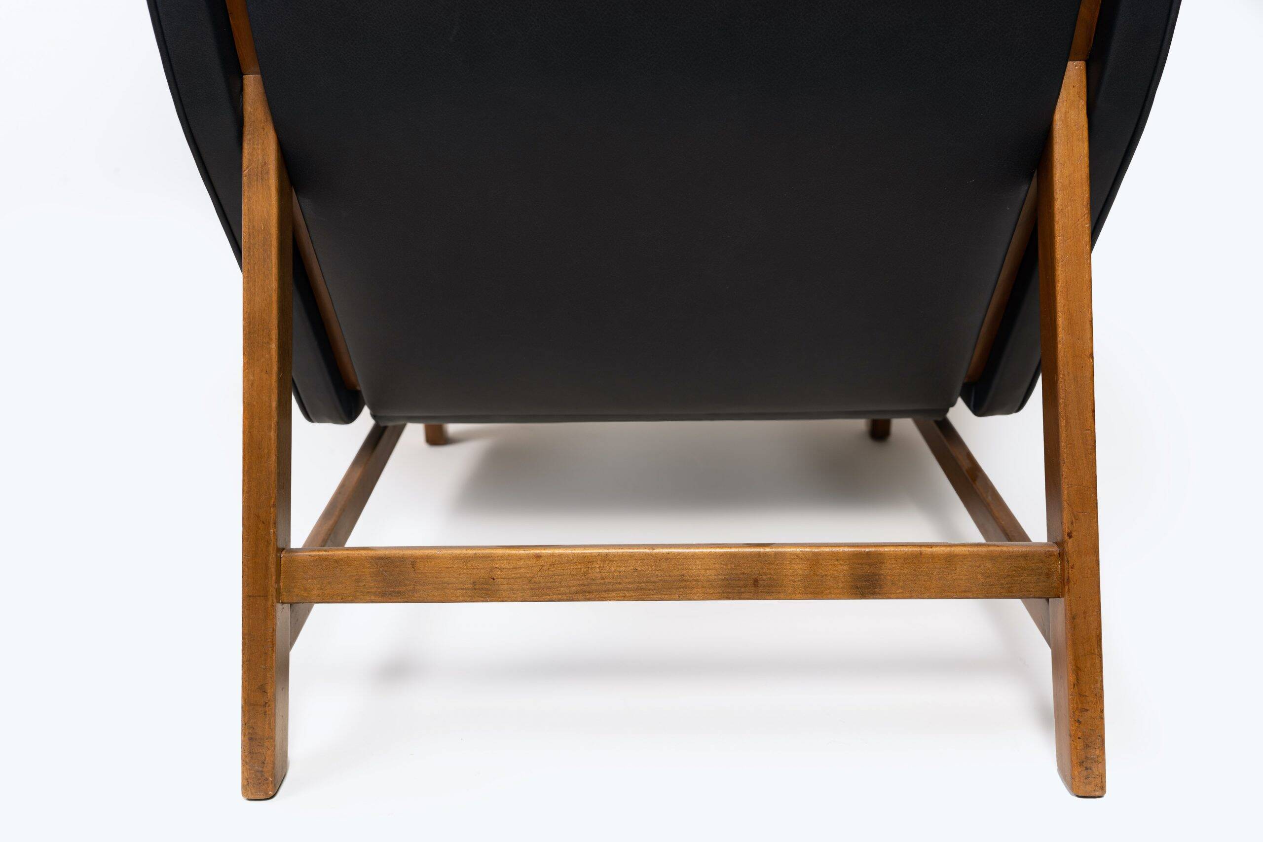 877 Wingback armchair by Gianfranco Frattini for Cassina 1959