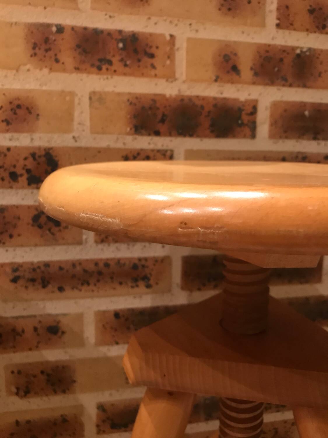 Pair of wooden screw seats from the 70s