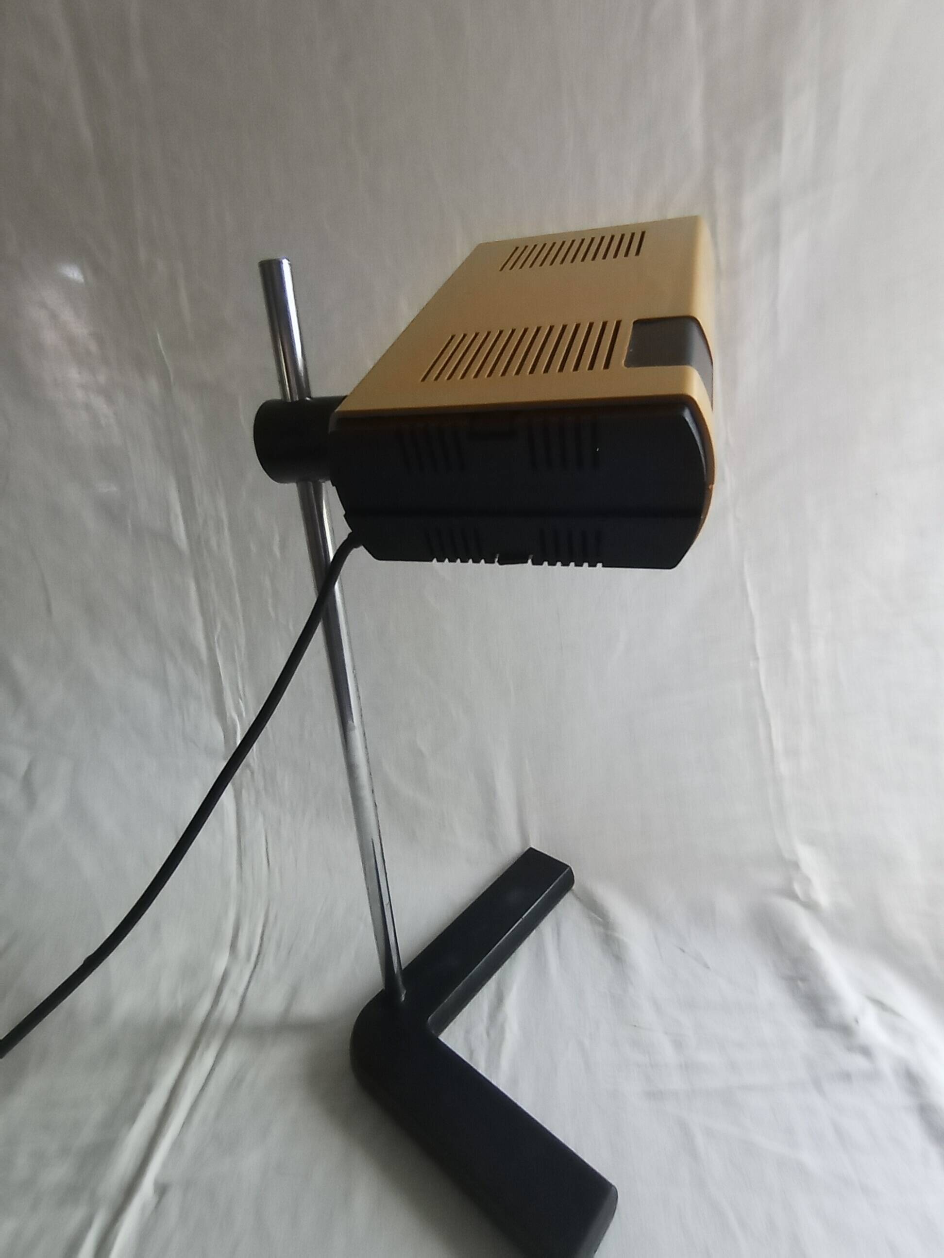 Desk lamp model Manade publisher "Samp Design" 1972-1978