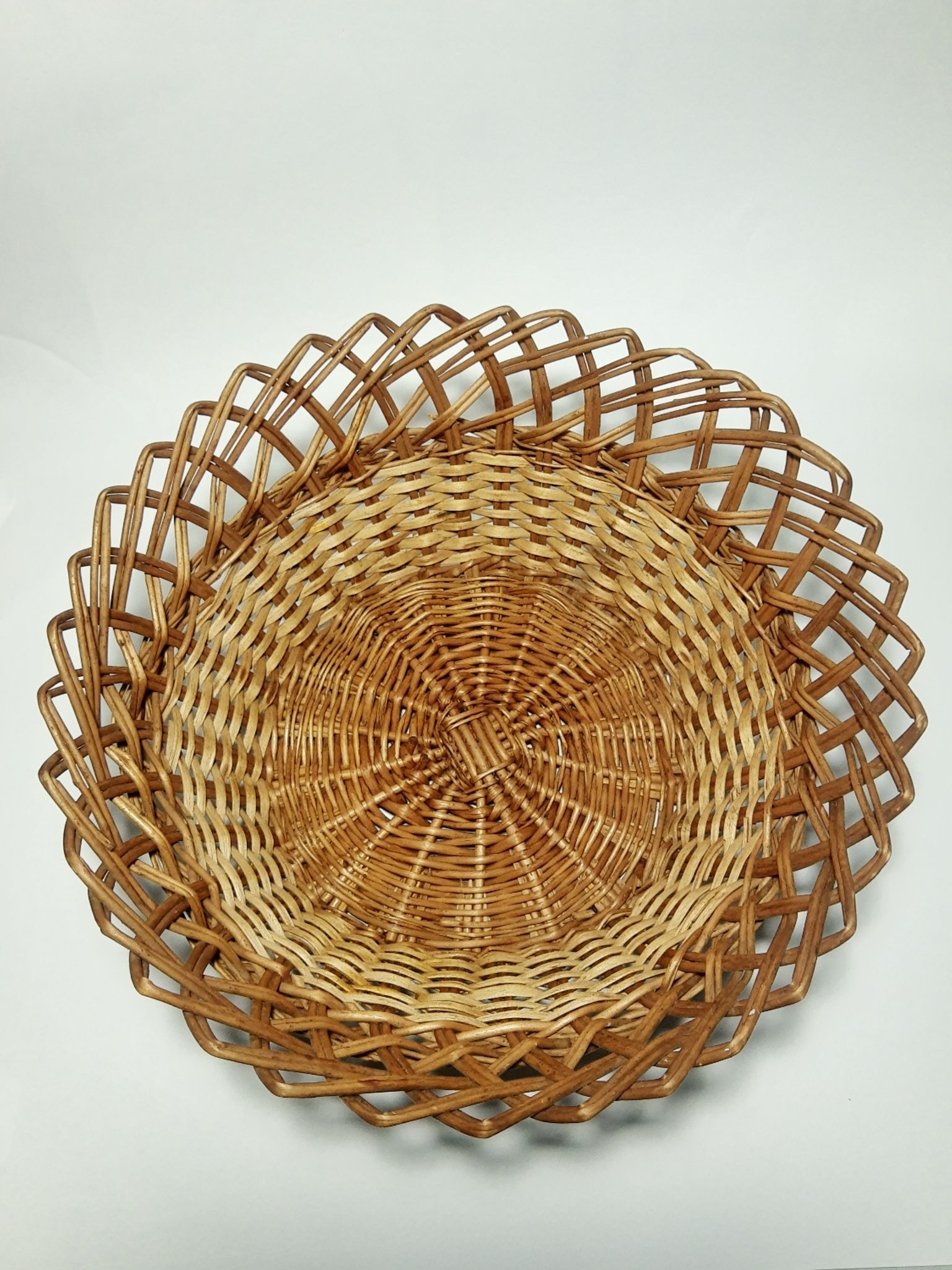 Panière ronde en osier vintage