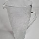 Pitcher of the Sèvres crystal plant with a "grivré" pattern, 26 cm