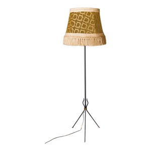 Lampadaire en métal