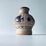 Ceramic vase decoration fish