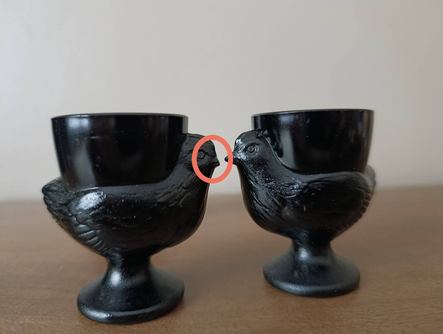 3 egg cups with black opaline glass hens Arcoroc 1980