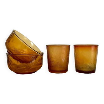 2 bowls and 2 vintage amber glasses